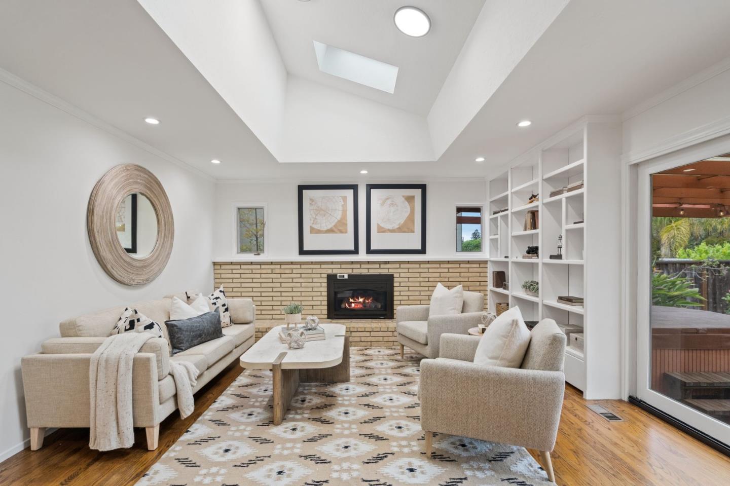 Detail Gallery Image 19 of 58 For 135 Belvue Dr, Los Gatos,  CA 95032 - 5 Beds | 3 Baths