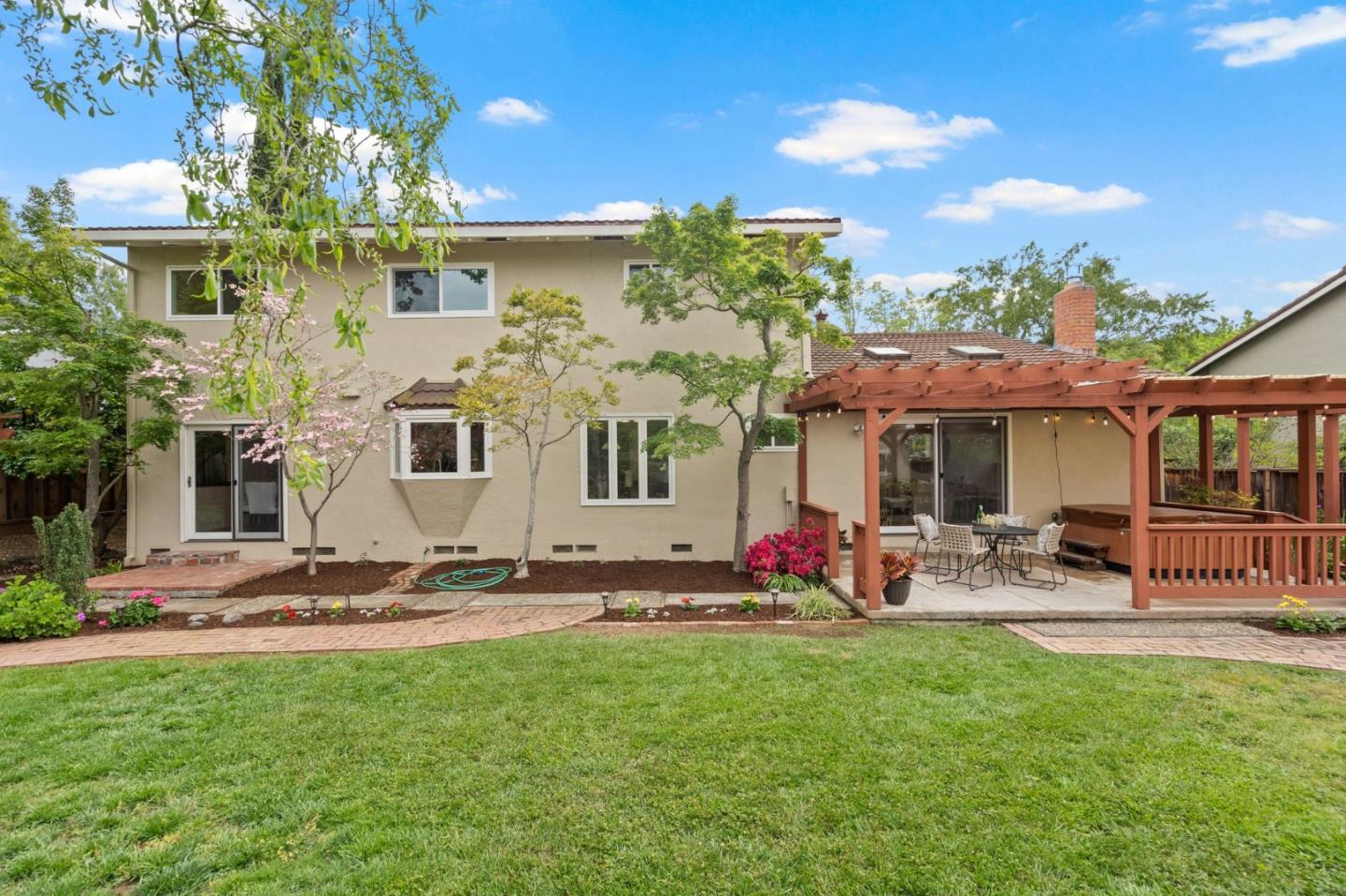 Detail Gallery Image 40 of 58 For 135 Belvue Dr, Los Gatos,  CA 95032 - 5 Beds | 3 Baths