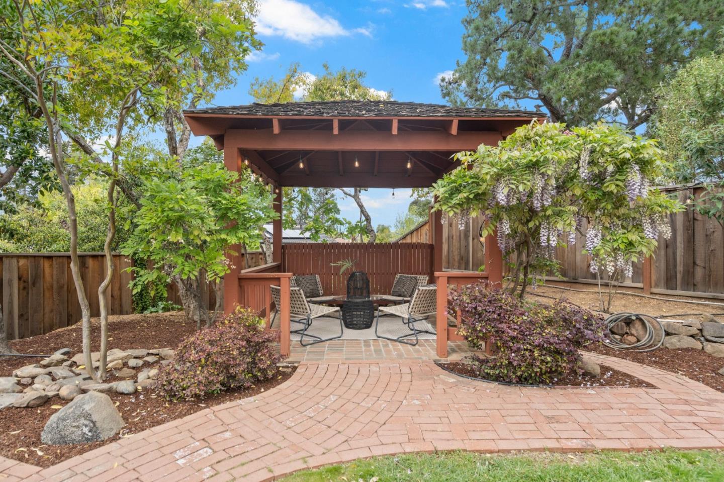 Detail Gallery Image 43 of 58 For 135 Belvue Dr, Los Gatos,  CA 95032 - 5 Beds | 3 Baths