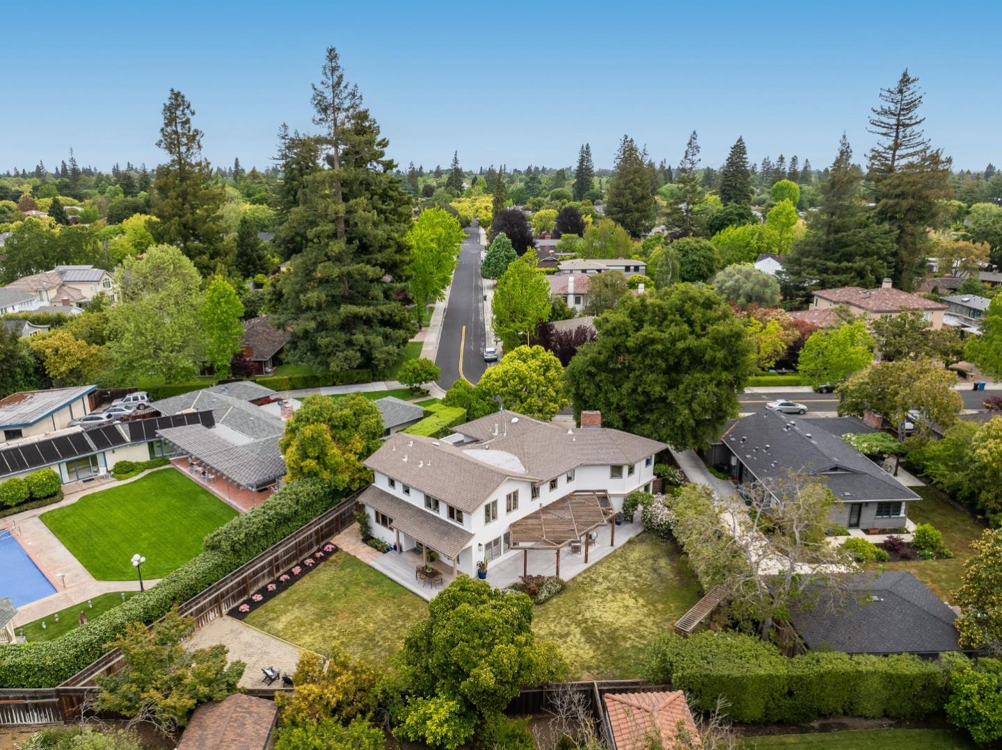 Detail Gallery Image 63 of 65 For 733 Northampton Dr, Palo Alto,  CA 94303 - 4 Beds | 3 Baths