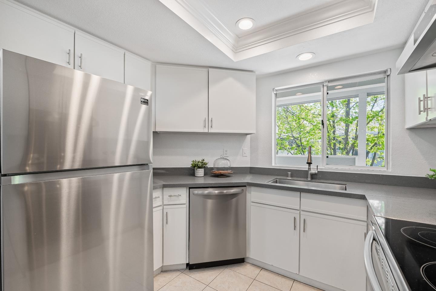 Detail Gallery Image 11 of 36 For 1508 Briartree Dr, San Jose,  CA 95131 - 2 Beds | 2 Baths