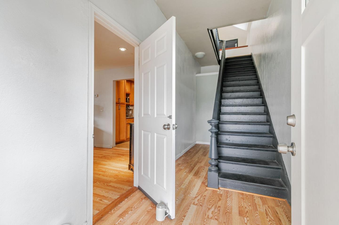 Detail Gallery Image 10 of 59 For 351 S 23rd St a,  San Jose,  CA 95116 - 4 Beds | 3 Baths