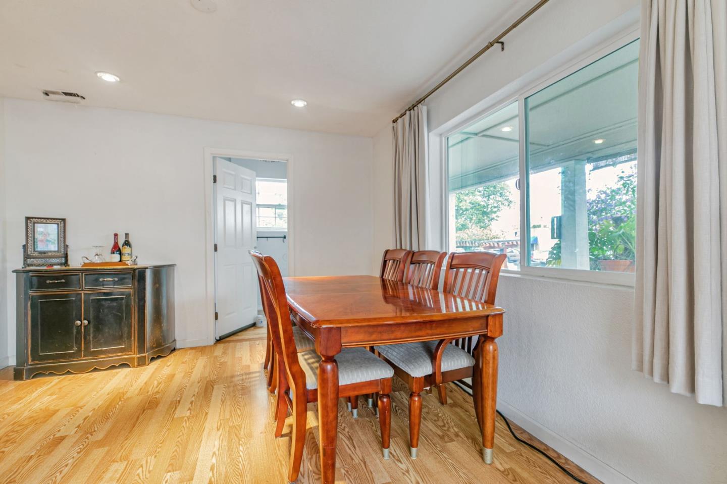 Detail Gallery Image 23 of 59 For 351 S 23rd St a,  San Jose,  CA 95116 - 4 Beds | 3 Baths