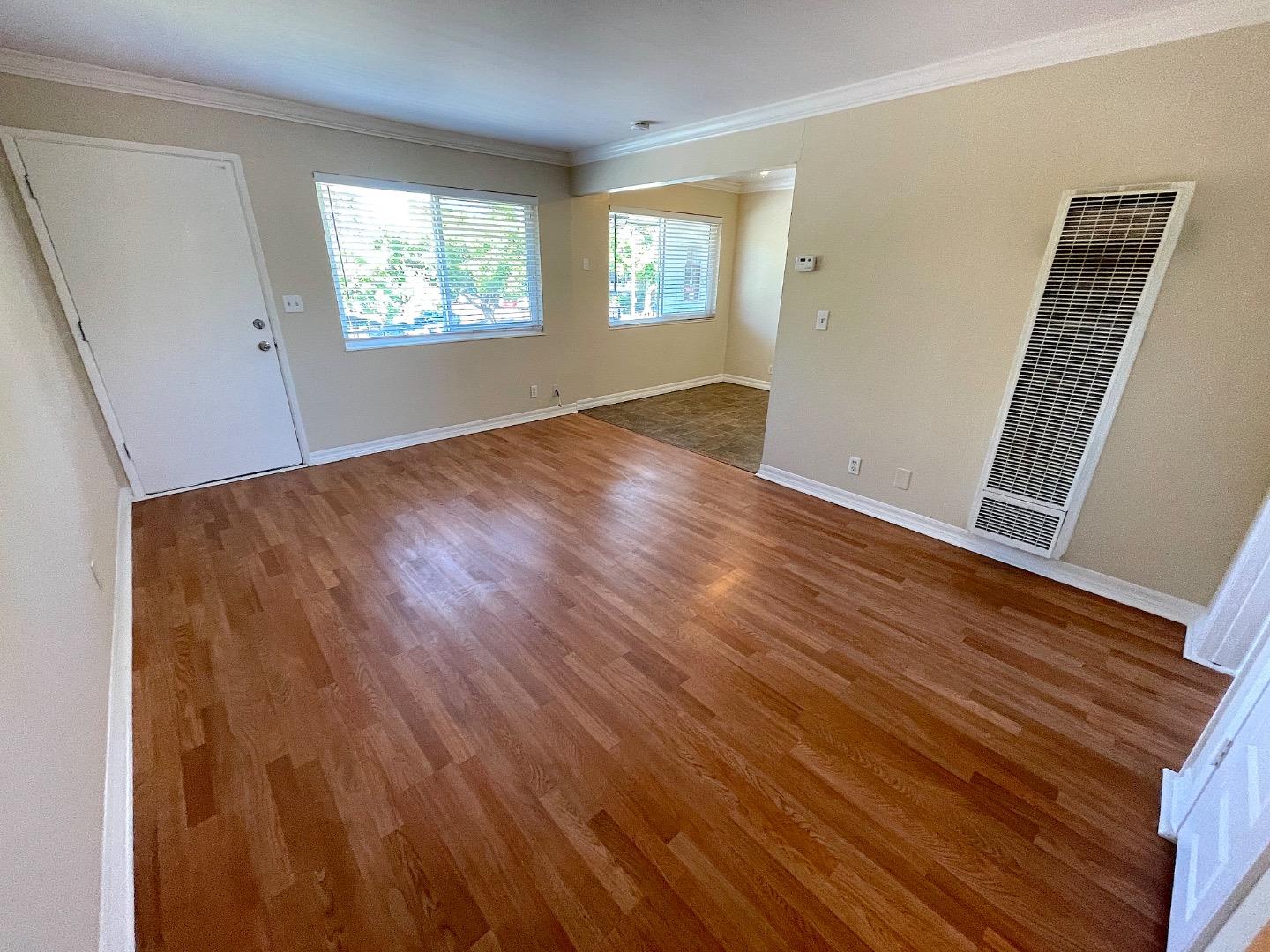 Detail Gallery Image 14 of 17 For 1290 Brookfield Ave, Sunnyvale,  CA 94087 - – Beds | – Baths