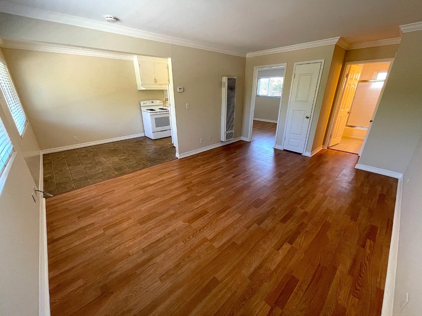 Detail Gallery Image 15 of 17 For 1290 Brookfield Ave, Sunnyvale,  CA 94087 - – Beds | – Baths