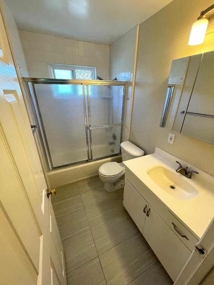 Detail Gallery Image 9 of 17 For 1290 Brookfield Ave, Sunnyvale,  CA 94087 - – Beds | – Baths