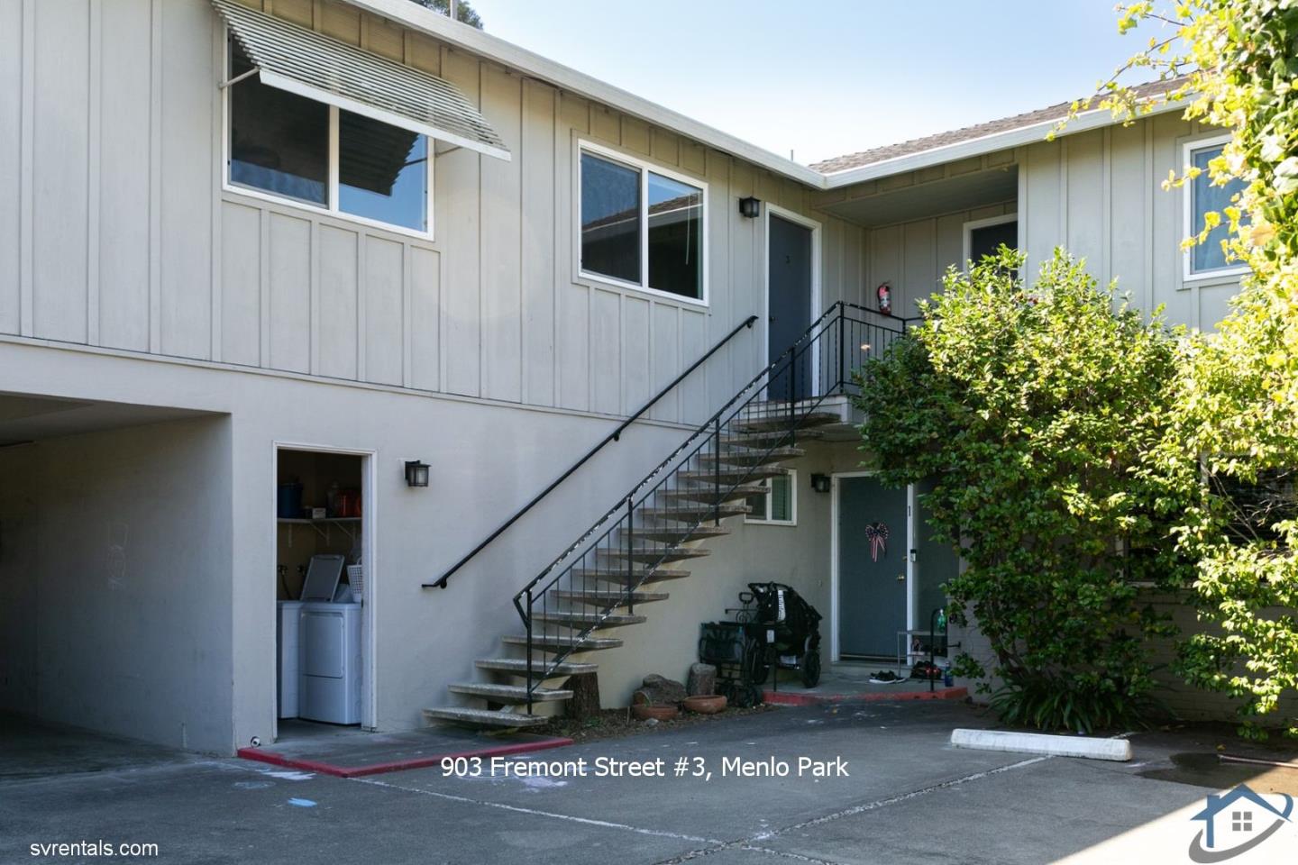 Detail Gallery Image 2 of 20 For 903 Fremont St #3,  Menlo Park,  CA 94025 - 2 Beds | 2 Baths