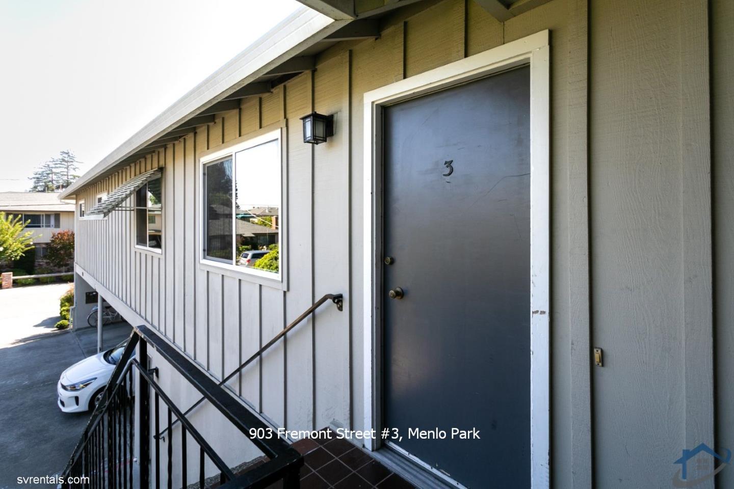 Detail Gallery Image 3 of 20 For 903 Fremont St #3,  Menlo Park,  CA 94025 - 2 Beds | 2 Baths
