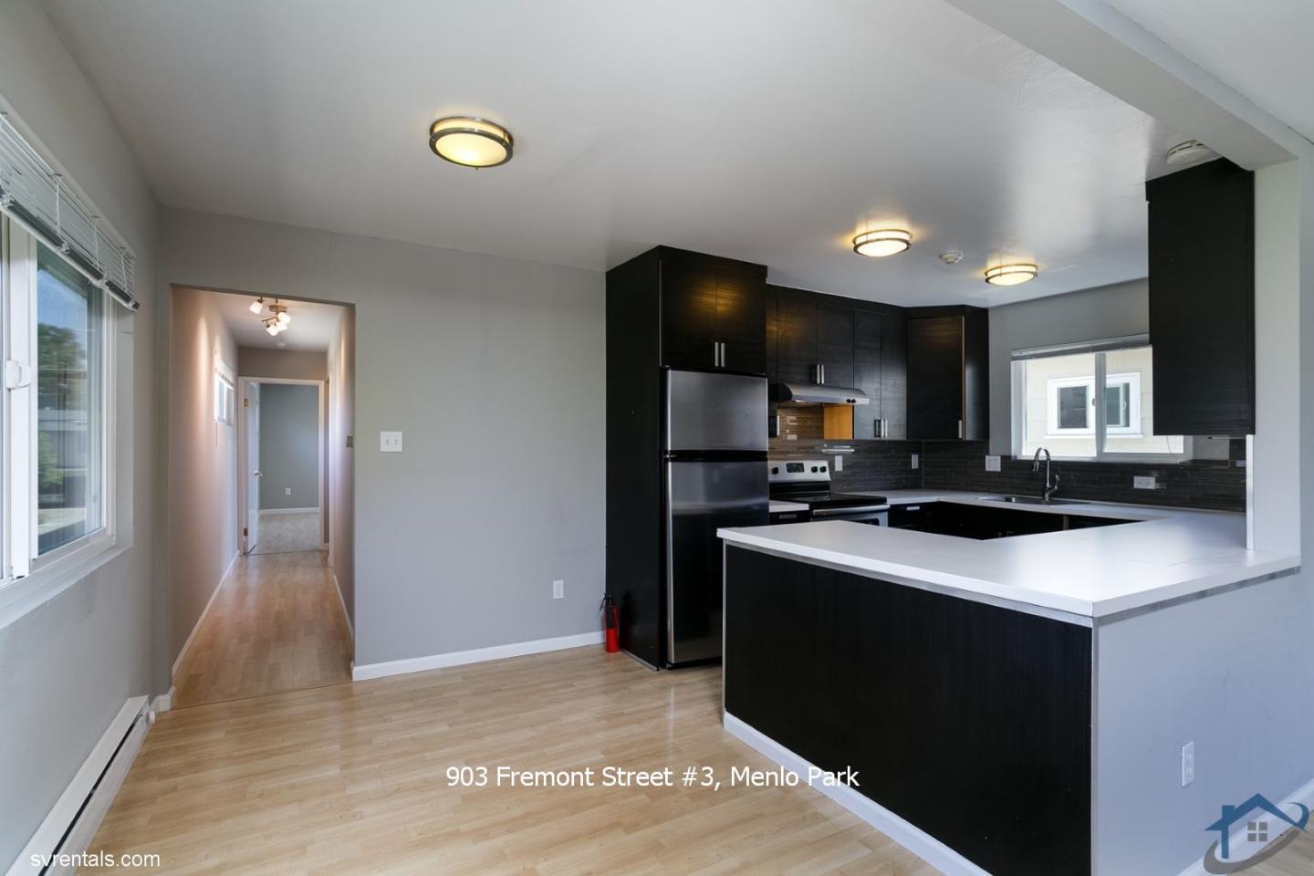 Detail Gallery Image 7 of 20 For 903 Fremont St #3,  Menlo Park,  CA 94025 - 2 Beds | 2 Baths