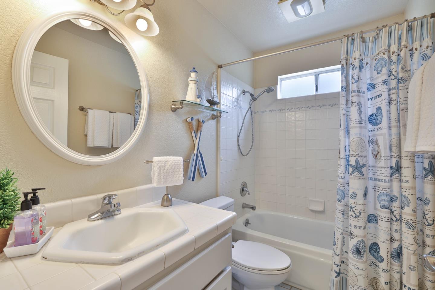 Detail Gallery Image 27 of 67 For 2017 Gypsy Ave, San Martin,  CA 95046 - 4 Beds | 2/1 Baths