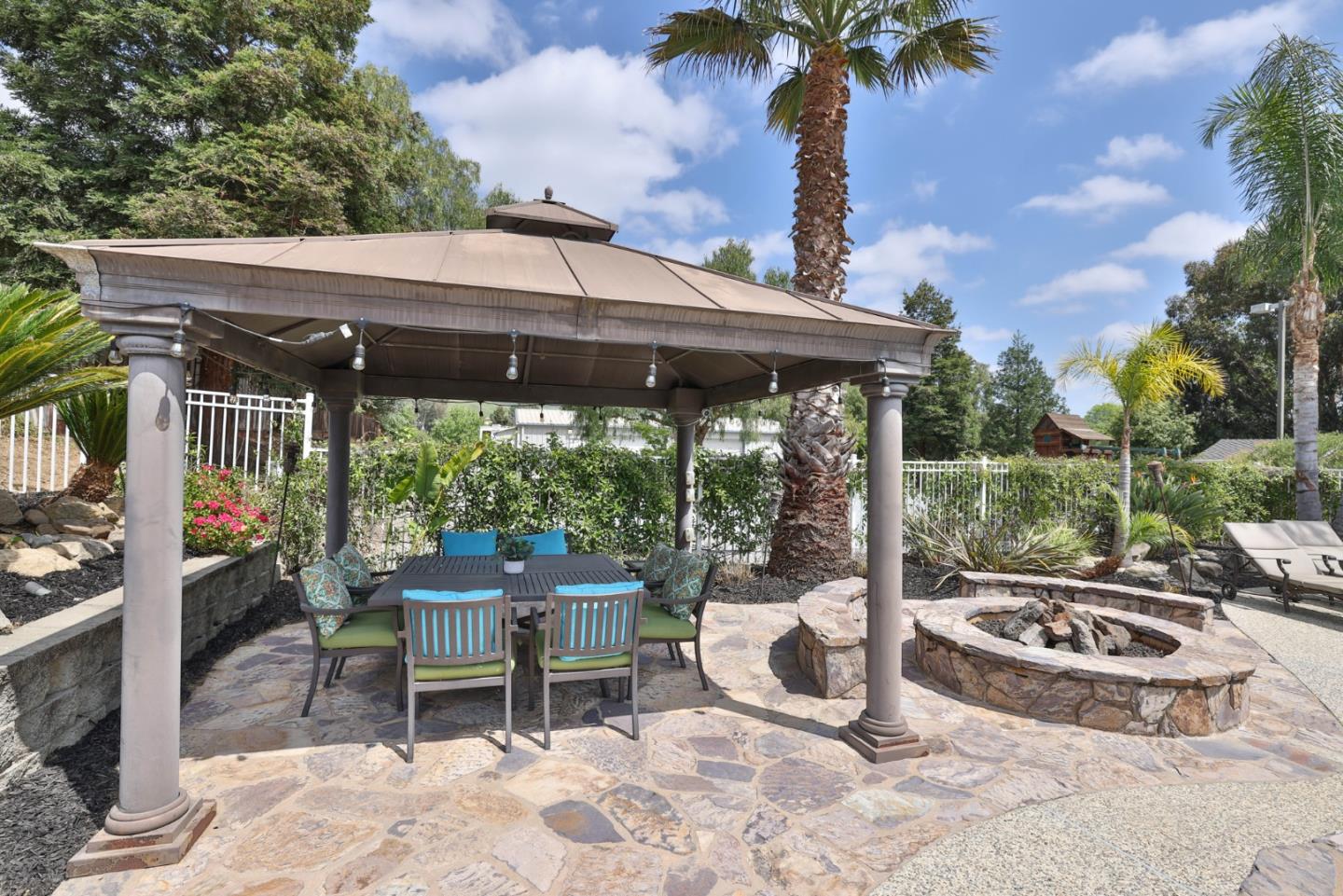 Detail Gallery Image 39 of 67 For 2017 Gypsy Ave, San Martin,  CA 95046 - 4 Beds | 2/1 Baths