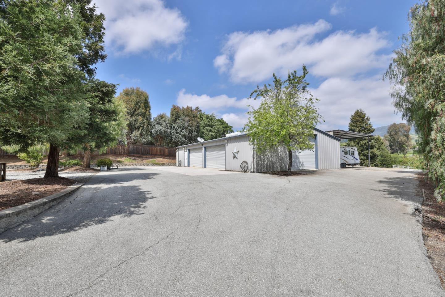 Detail Gallery Image 49 of 67 For 2017 Gypsy Ave, San Martin,  CA 95046 - 4 Beds | 2/1 Baths