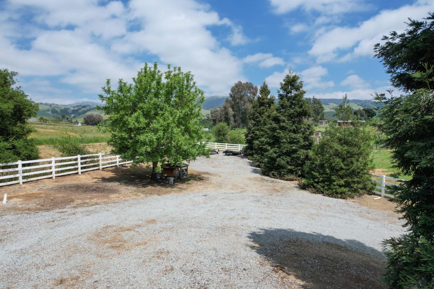 Detail Gallery Image 65 of 67 For 2017 Gypsy Ave, San Martin,  CA 95046 - 4 Beds | 2/1 Baths