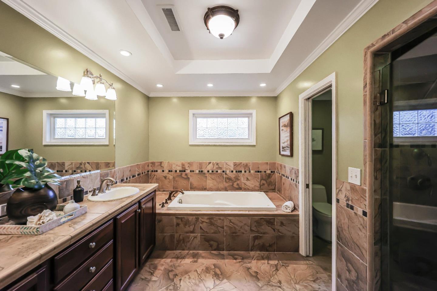 Detail Gallery Image 71 of 100 For 1129 Johnson St, Redwood City,  CA 94061 - 3 Beds | 3 Baths
