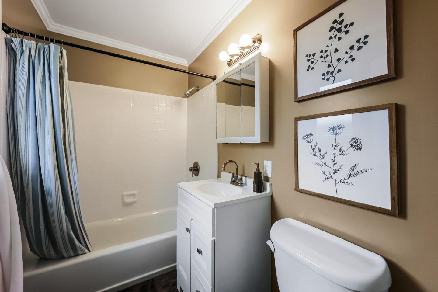 Detail Gallery Image 81 of 100 For 1129 Johnson St, Redwood City,  CA 94061 - 3 Beds | 3 Baths