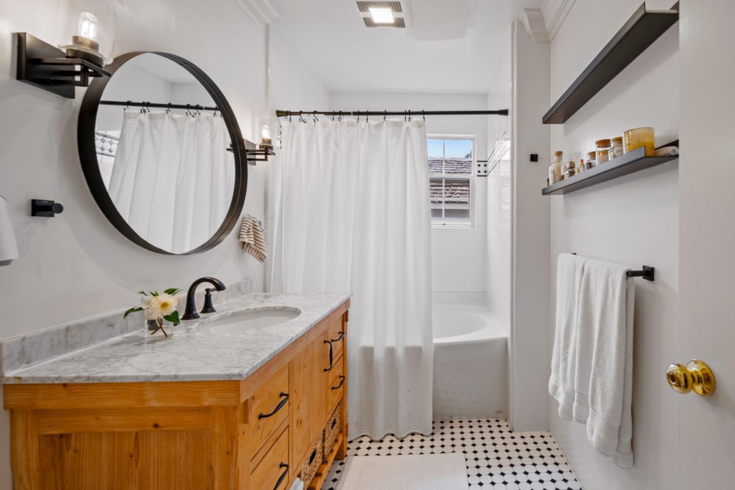 Detail Gallery Image 21 of 27 For 0 5th Avenue 3 Se of Perry Newberry Ave, Carmel,  CA 93921 - 3 Beds | 2 Baths