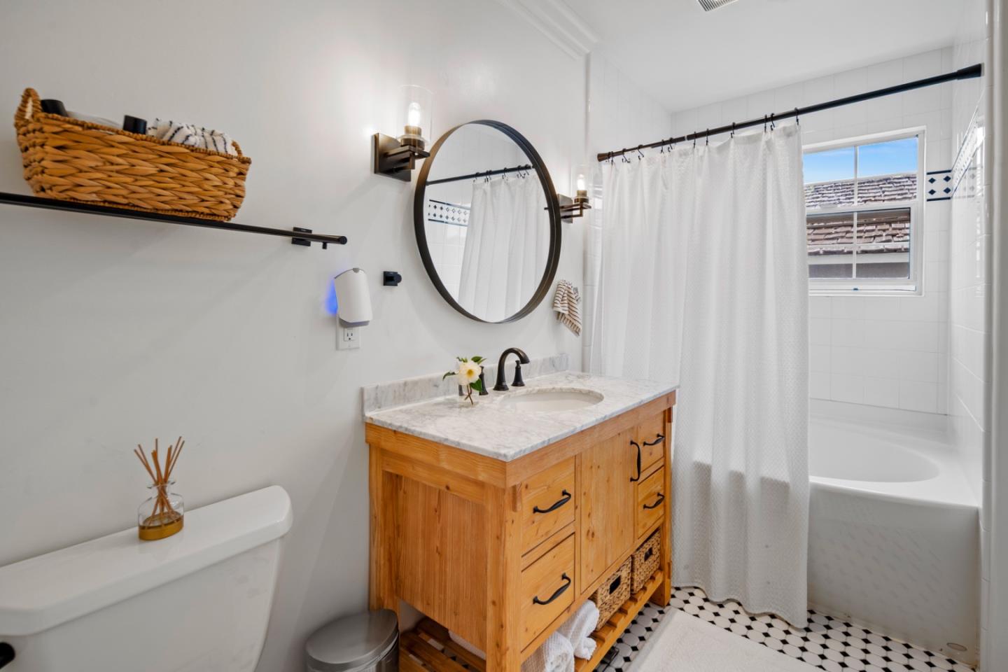Detail Gallery Image 22 of 27 For 0 5th Avenue 3 Se of Perry Newberry Ave, Carmel,  CA 93921 - 3 Beds | 2 Baths
