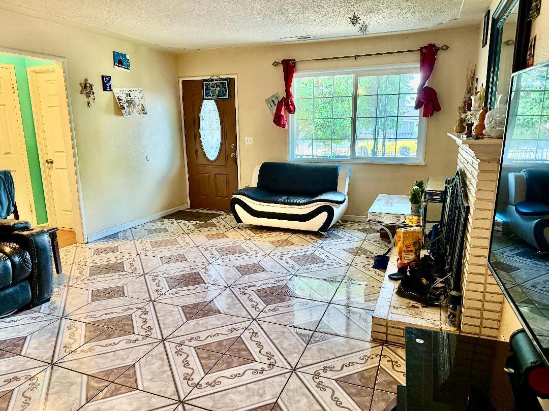 Detail Gallery Image 7 of 18 For 4208 Esmail Ave, Keyes,  CA 95328 - 3 Beds | 1 Baths