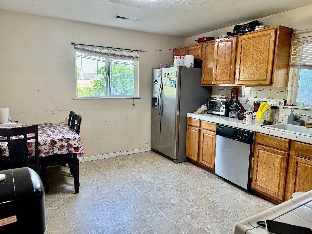 Detail Gallery Image 8 of 18 For 4208 Esmail Ave, Keyes,  CA 95328 - 3 Beds | 1 Baths