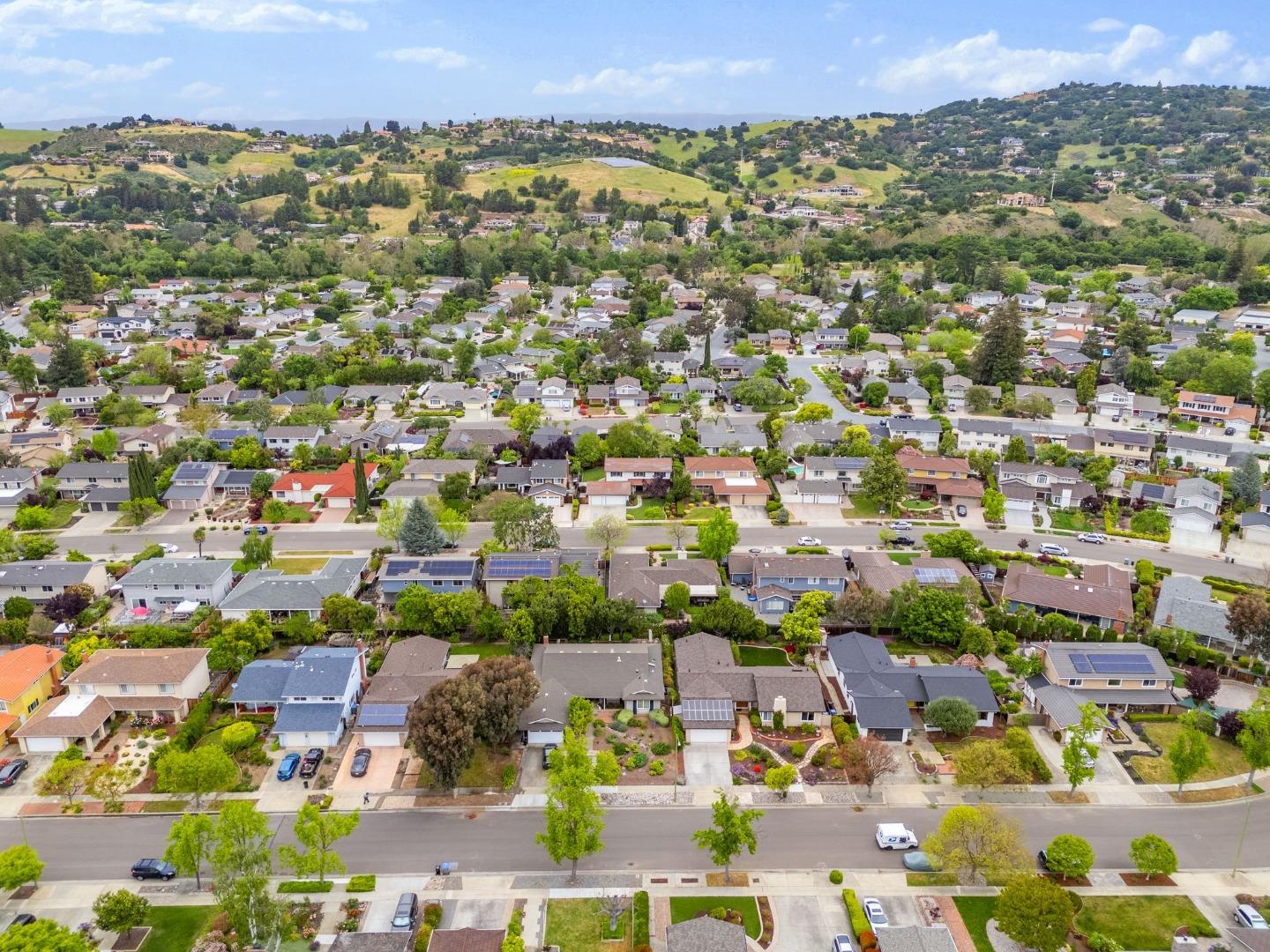 Detail Gallery Image 66 of 70 For 6852 Eldridge Dr, San Jose,  CA 95120 - 5 Beds | 2/1 Baths