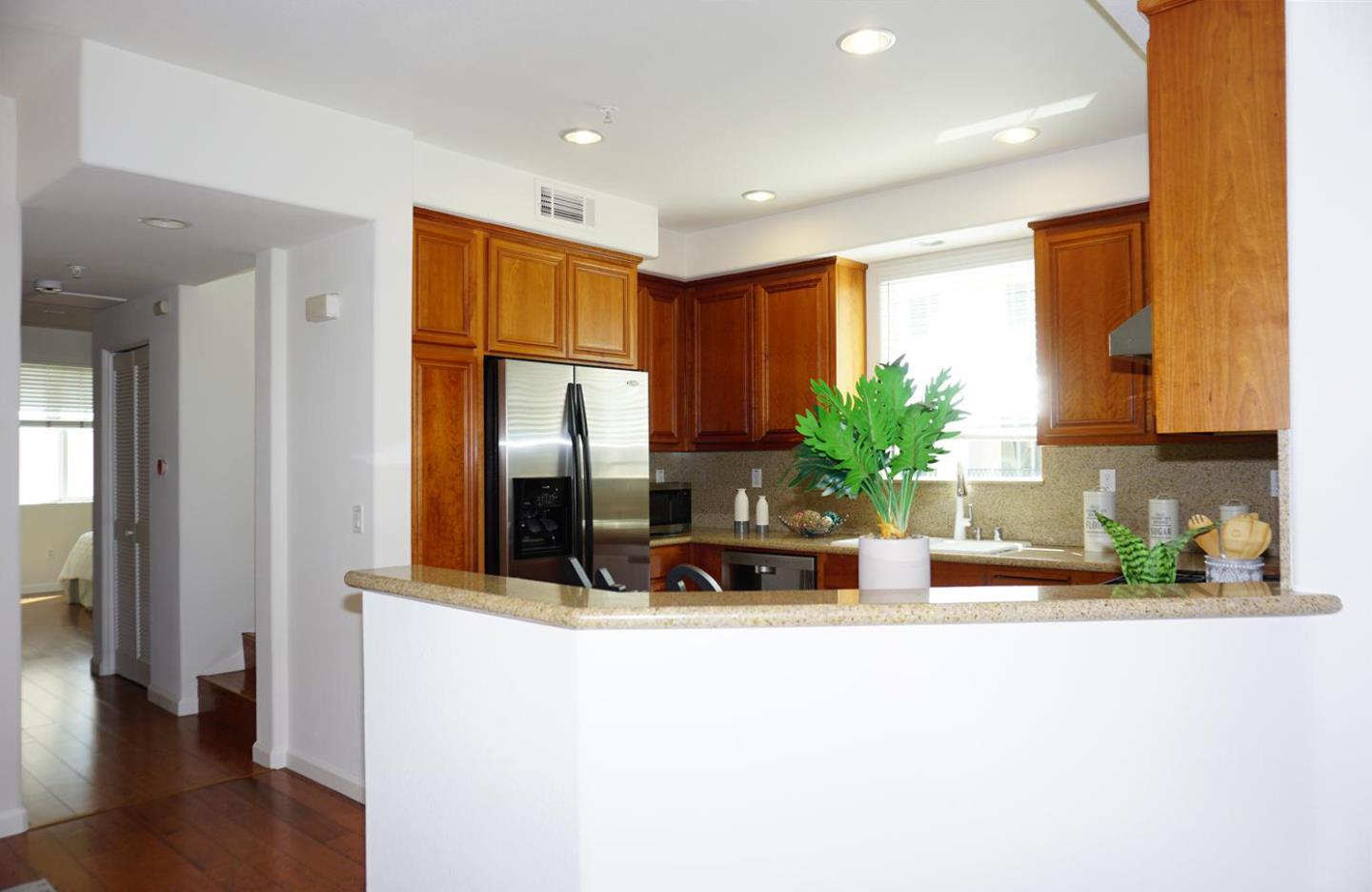 Detail Gallery Image 5 of 35 For 776 Hammond Way, Milpitas,  CA 95035 - 3 Beds | 2 Baths