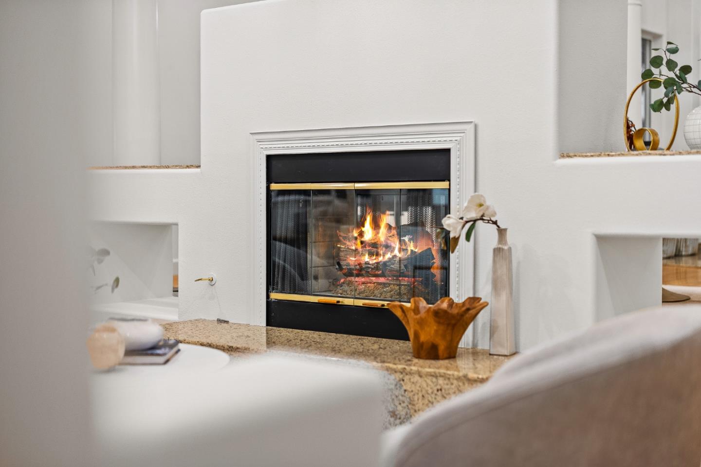 Detail Gallery Image 10 of 81 For 325 E Oakwood Blvd, Redwood City,  CA 94061 - 4 Beds | 3/1 Baths