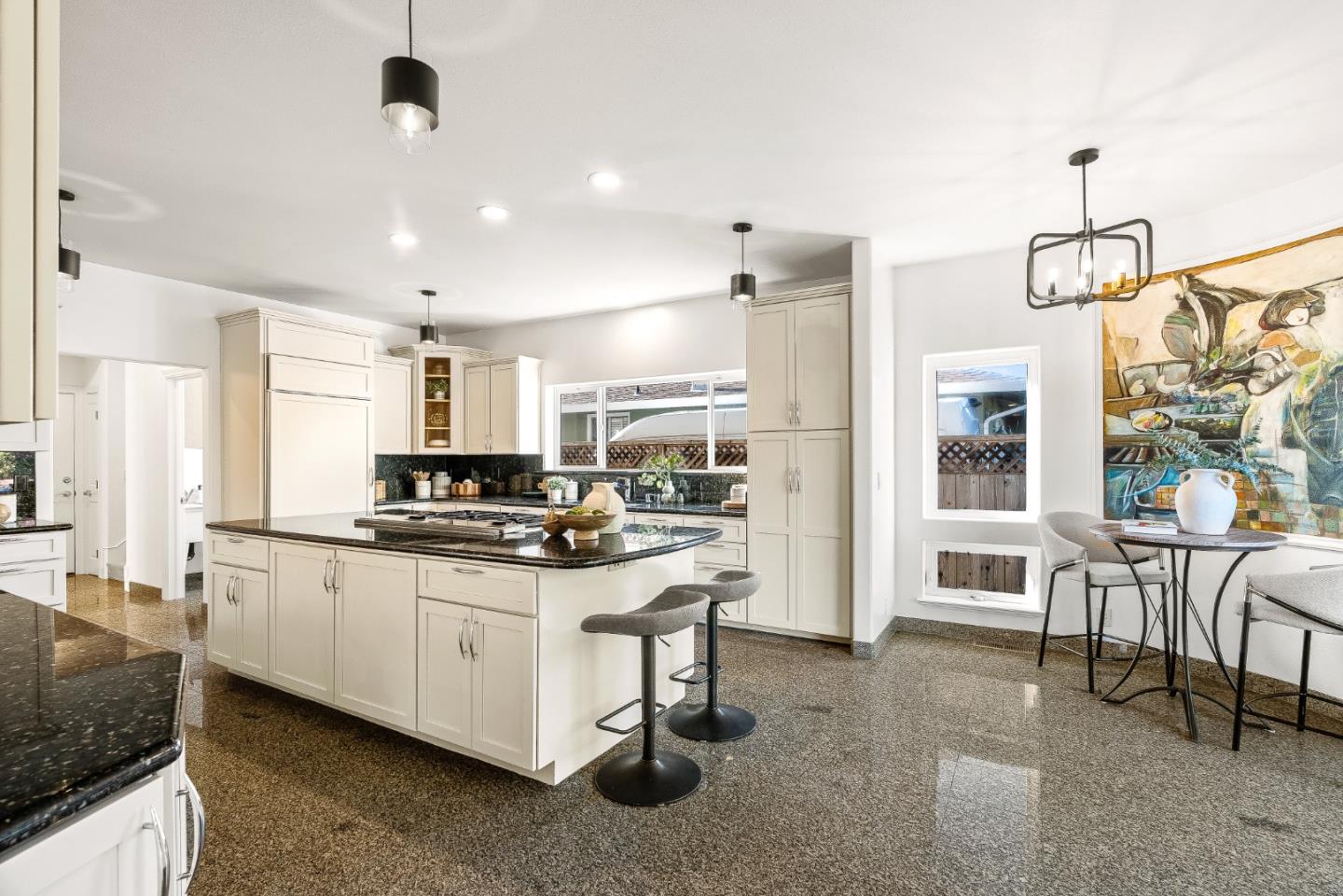 Detail Gallery Image 18 of 81 For 325 E Oakwood Blvd, Redwood City,  CA 94061 - 4 Beds | 3/1 Baths