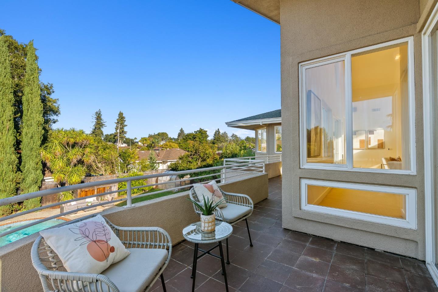 Detail Gallery Image 37 of 81 For 325 E Oakwood Blvd, Redwood City,  CA 94061 - 4 Beds | 3/1 Baths