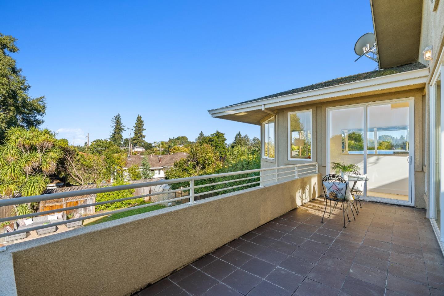 Detail Gallery Image 38 of 81 For 325 E Oakwood Blvd, Redwood City,  CA 94061 - 4 Beds | 3/1 Baths