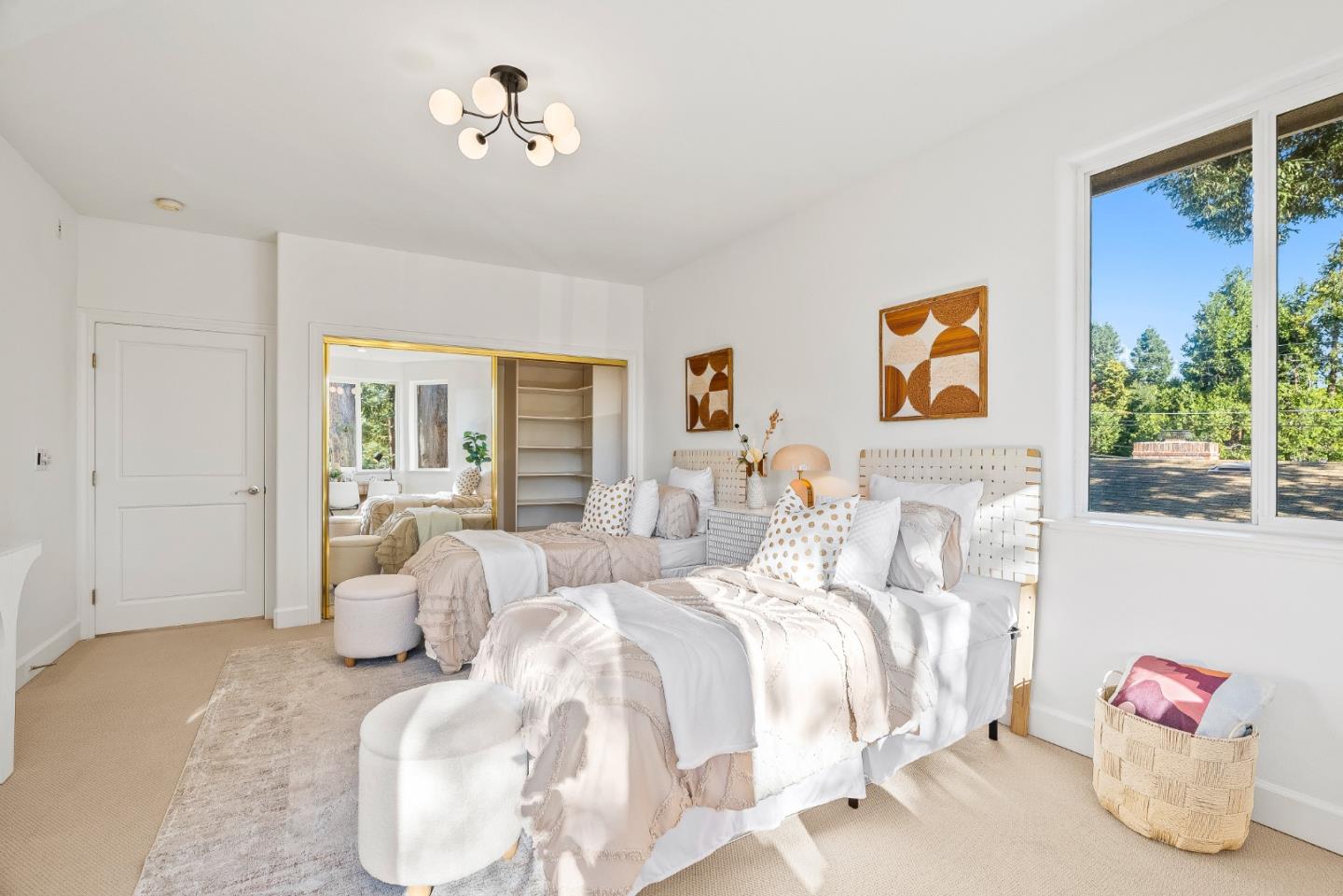 Detail Gallery Image 46 of 81 For 325 E Oakwood Blvd, Redwood City,  CA 94061 - 4 Beds | 3/1 Baths