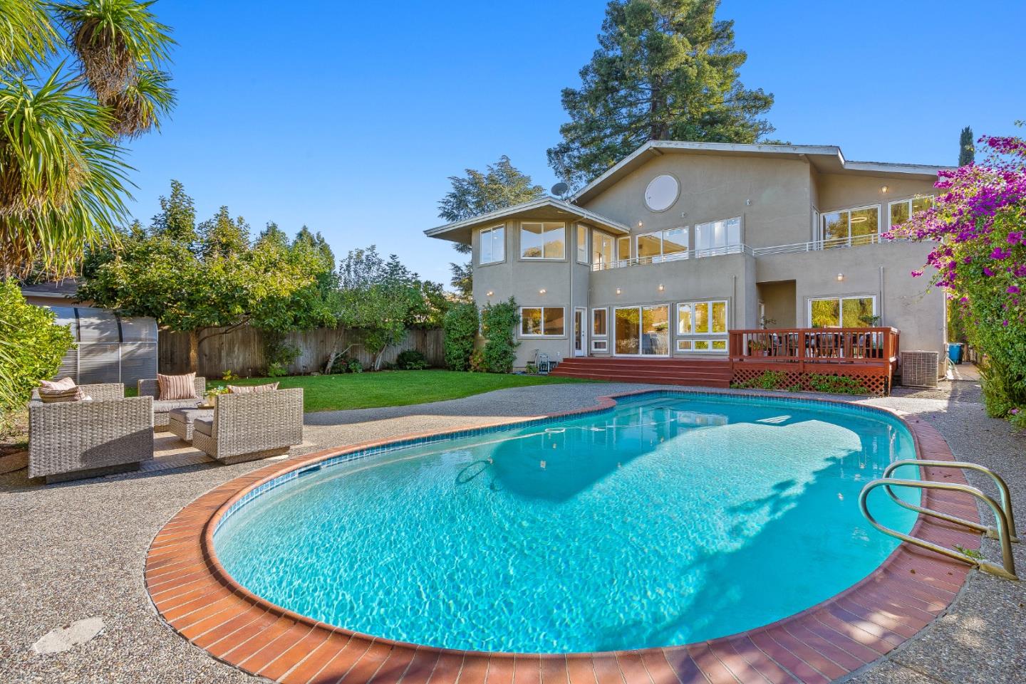 Detail Gallery Image 58 of 81 For 325 E Oakwood Blvd, Redwood City,  CA 94061 - 4 Beds | 3/1 Baths