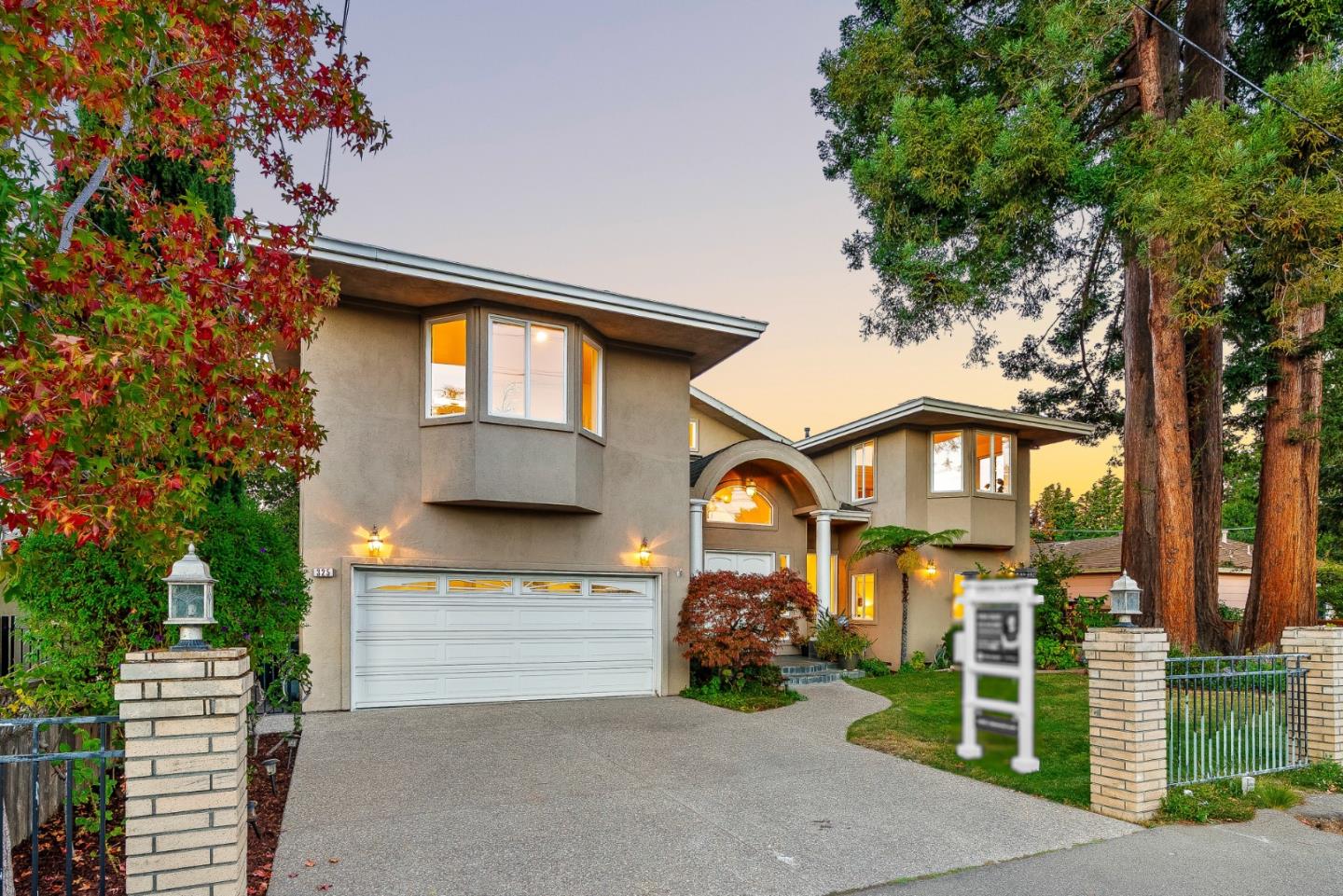 Detail Gallery Image 62 of 81 For 325 E Oakwood Blvd, Redwood City,  CA 94061 - 4 Beds | 3/1 Baths