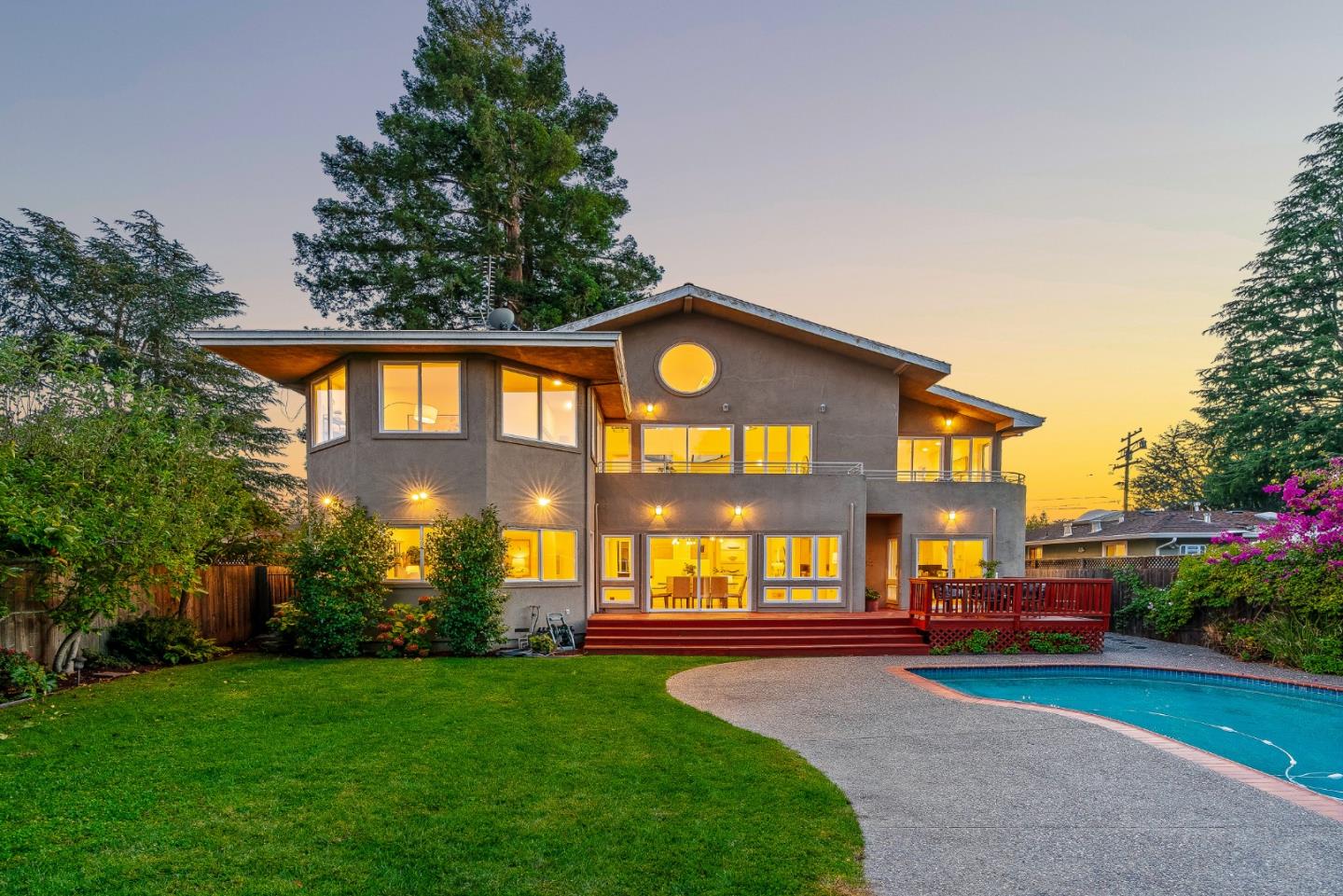 Detail Gallery Image 64 of 81 For 325 E Oakwood Blvd, Redwood City,  CA 94061 - 4 Beds | 3/1 Baths