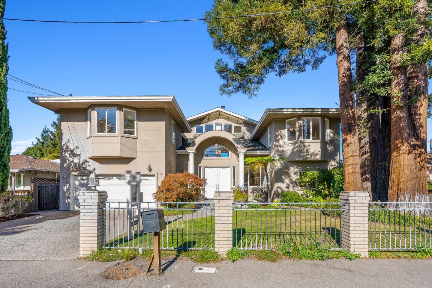 Detail Gallery Image 69 of 81 For 325 E Oakwood Blvd, Redwood City,  CA 94061 - 4 Beds | 3/1 Baths