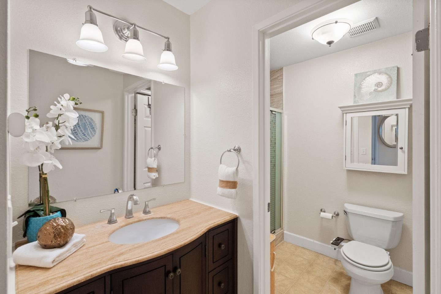 Detail Gallery Image 15 of 21 For 663 Concord Pl, Pleasanton,  CA 94566 - 2 Beds | 1/1 Baths