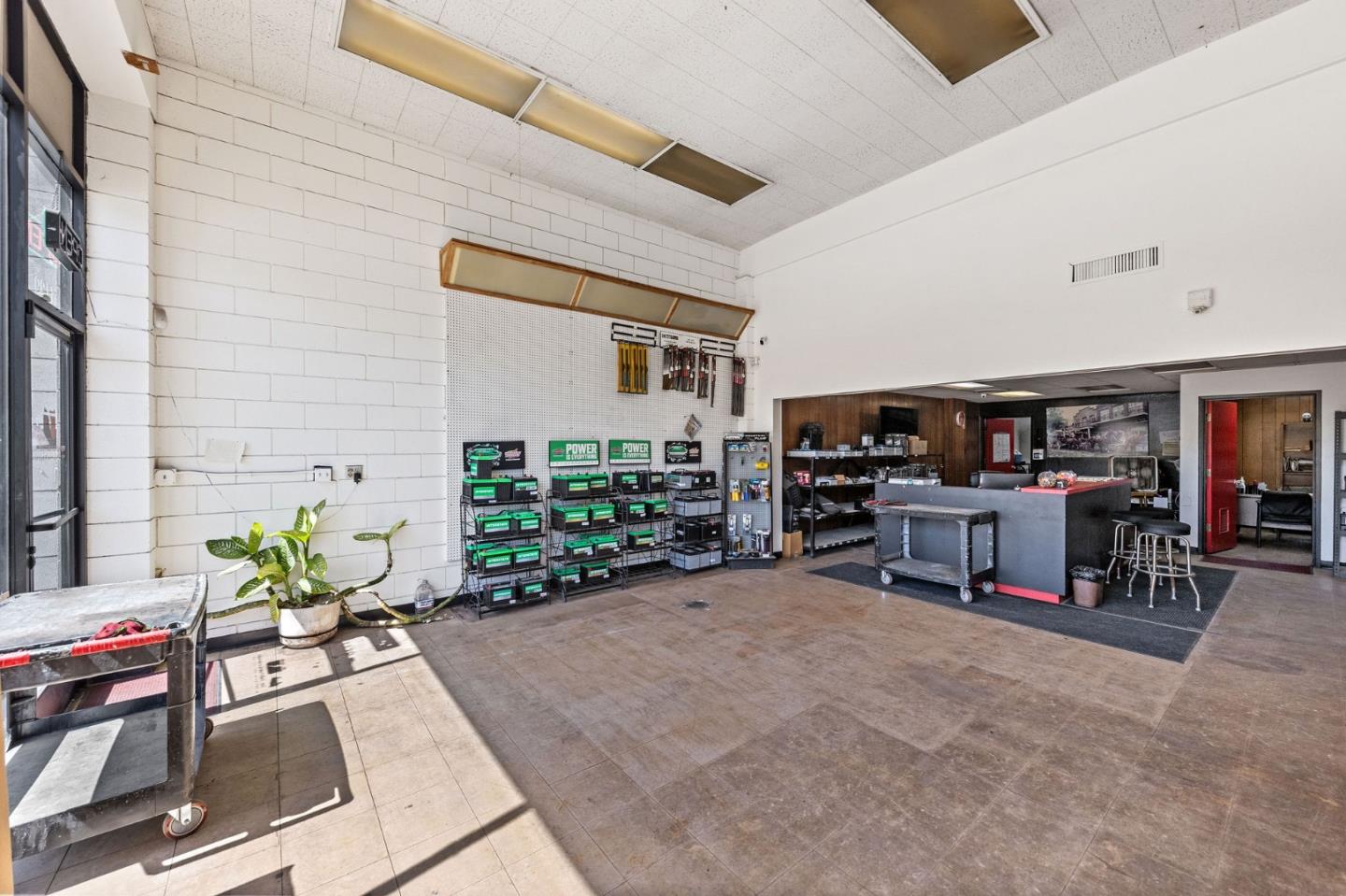 Detail Gallery Image 10 of 36 For 1139 Airport Blvd, South San Francisco,  CA 94080 - – Beds | – Baths