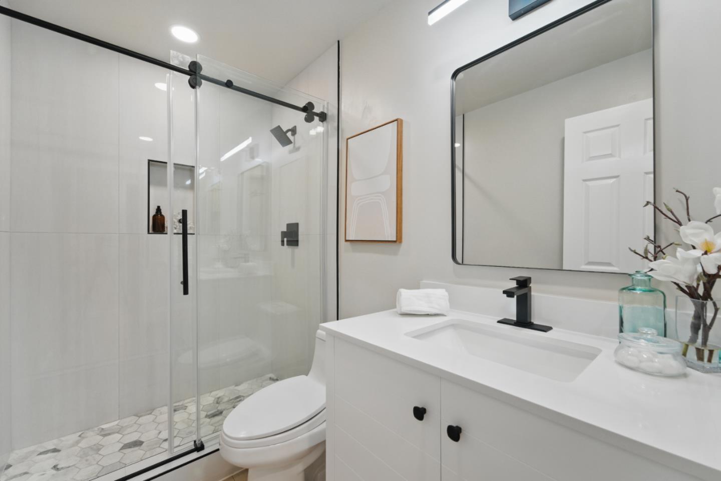 Detail Gallery Image 14 of 36 For 425 N El Camino Real #107,  San Mateo,  CA 94401 - 2 Beds | 2 Baths