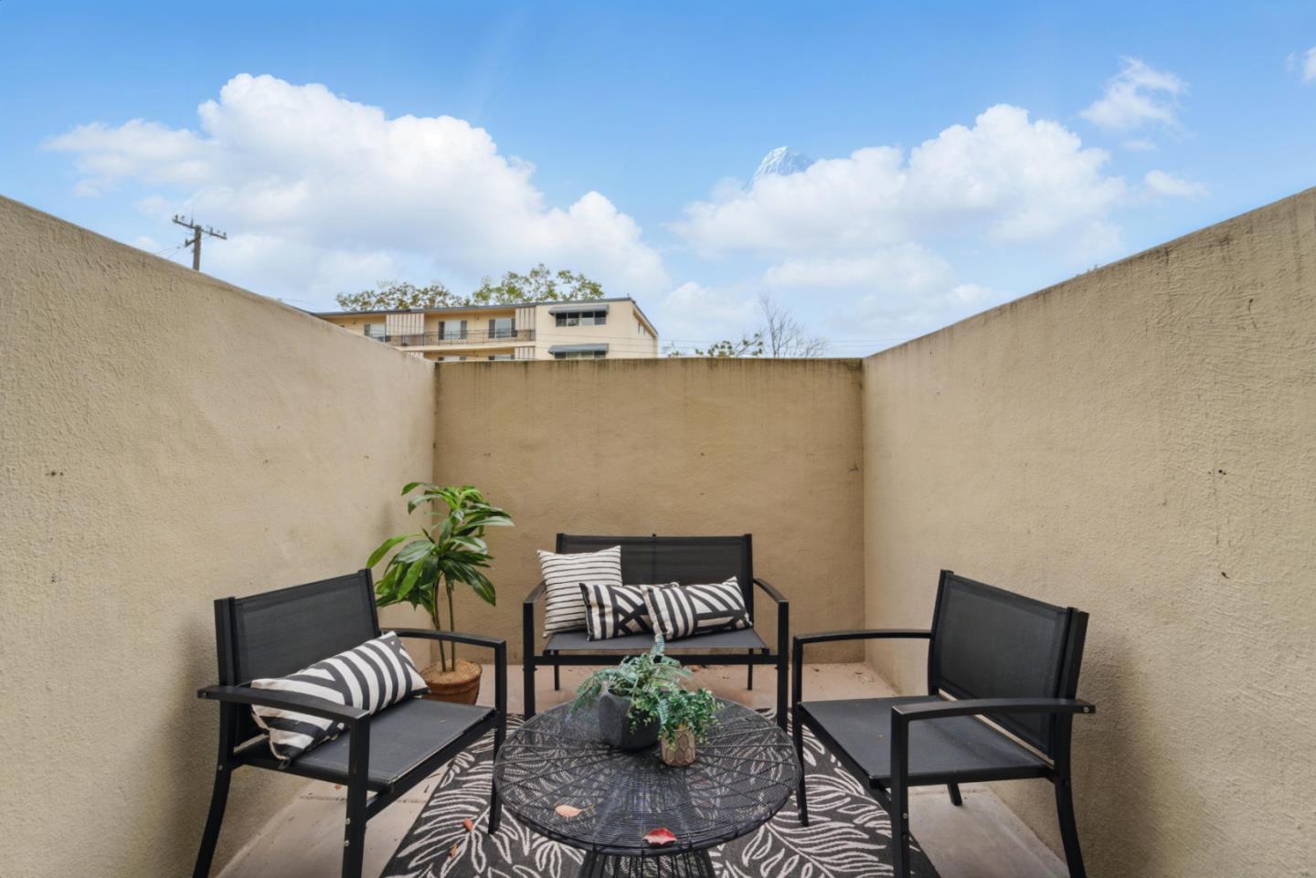 Detail Gallery Image 22 of 36 For 425 N El Camino Real #107,  San Mateo,  CA 94401 - 2 Beds | 2 Baths