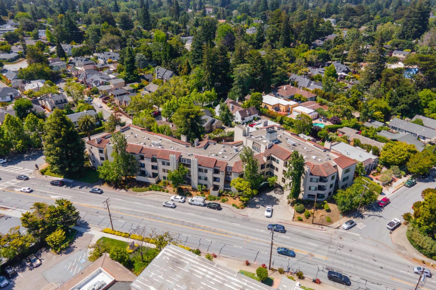 Detail Gallery Image 26 of 36 For 425 N El Camino Real #107,  San Mateo,  CA 94401 - 2 Beds | 2 Baths