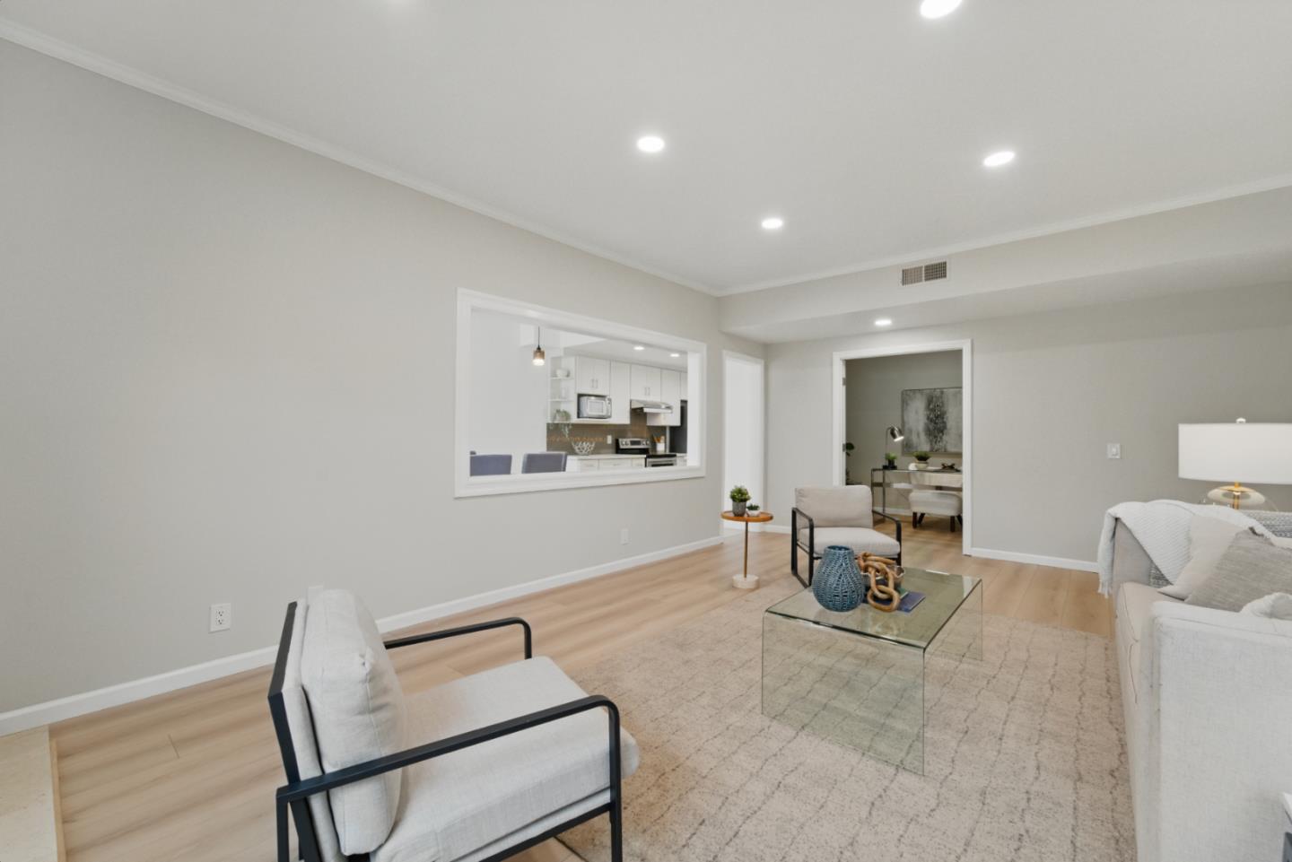 Detail Gallery Image 4 of 36 For 425 N El Camino Real #107,  San Mateo,  CA 94401 - 2 Beds | 2 Baths