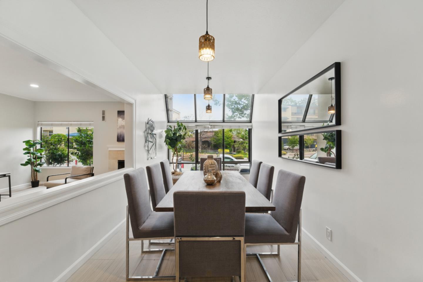 Detail Gallery Image 5 of 36 For 425 N El Camino Real #107,  San Mateo,  CA 94401 - 2 Beds | 2 Baths