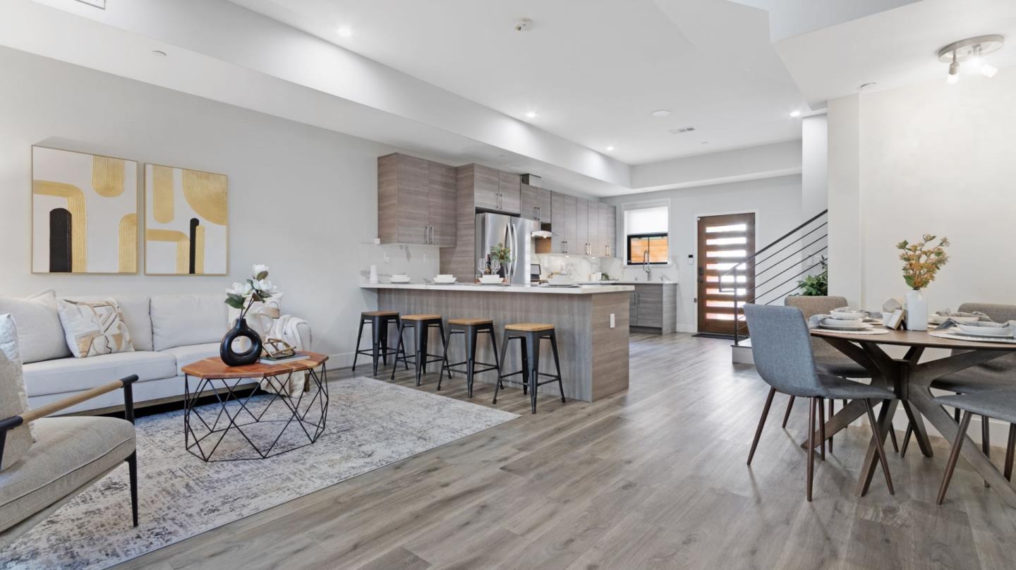 Detail Gallery Image 12 of 50 For 737 S 2nd St #2,  San Jose,  CA 95112 - 3 Beds | 3 Baths