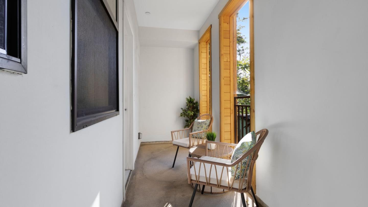 Detail Gallery Image 28 of 50 For 737 S 2nd St #2,  San Jose,  CA 95112 - 3 Beds | 3 Baths