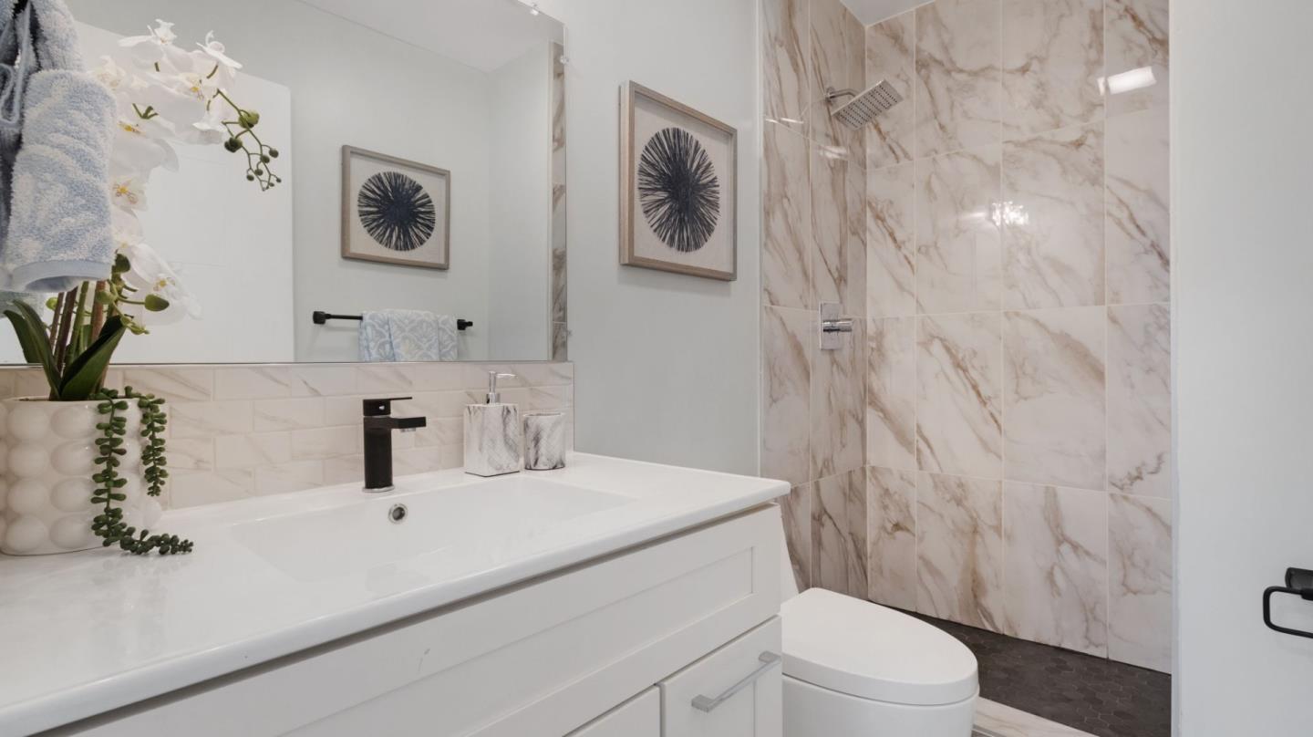Detail Gallery Image 29 of 50 For 737 S 2nd St #2,  San Jose,  CA 95112 - 3 Beds | 3 Baths