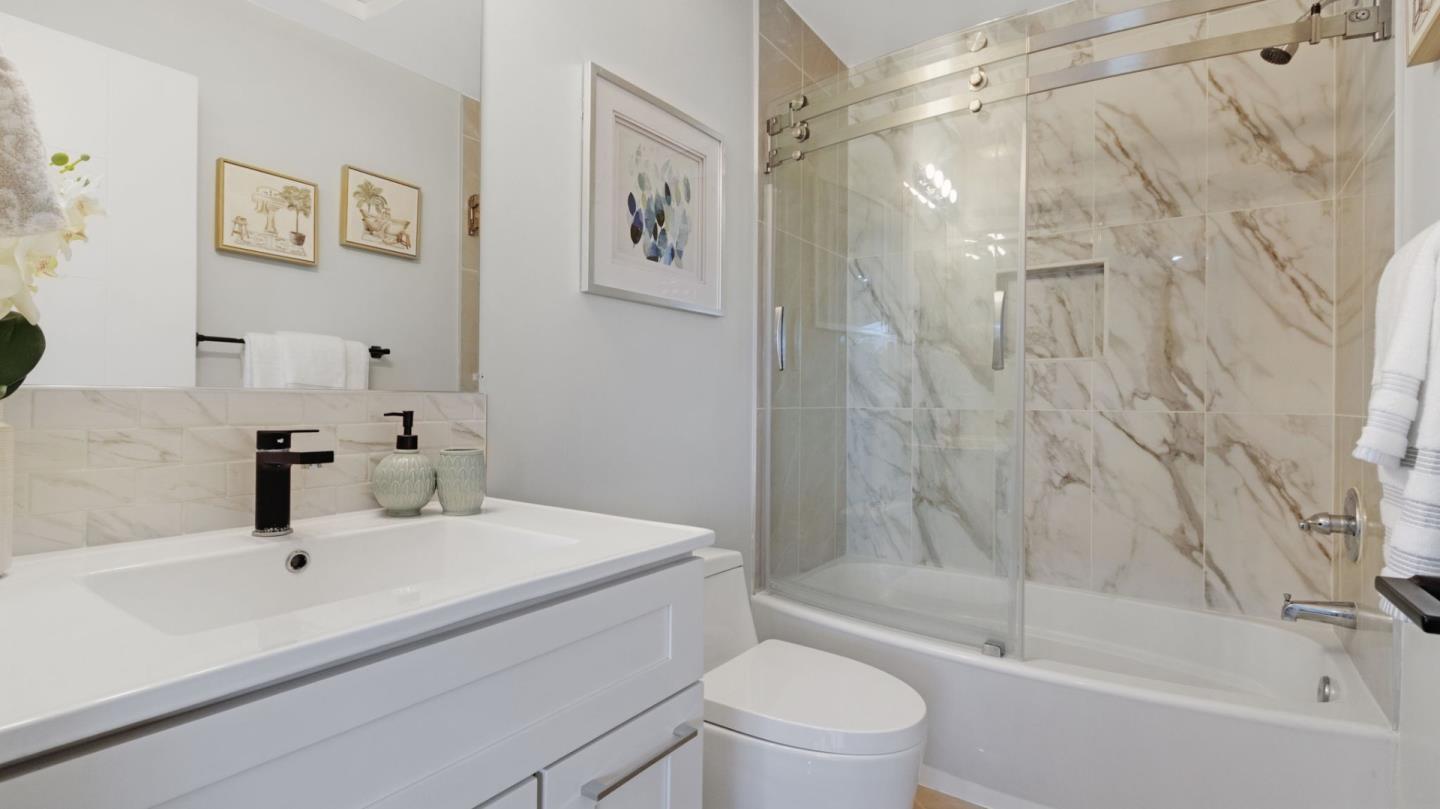 Detail Gallery Image 34 of 50 For 737 S 2nd St #2,  San Jose,  CA 95112 - 3 Beds | 3 Baths