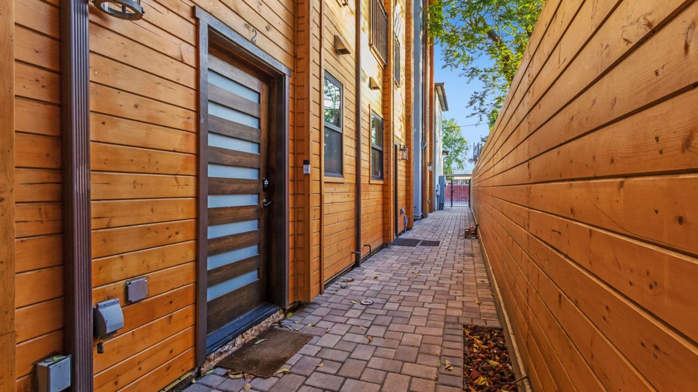 Detail Gallery Image 39 of 50 For 737 S 2nd St #2,  San Jose,  CA 95112 - 3 Beds | 3 Baths