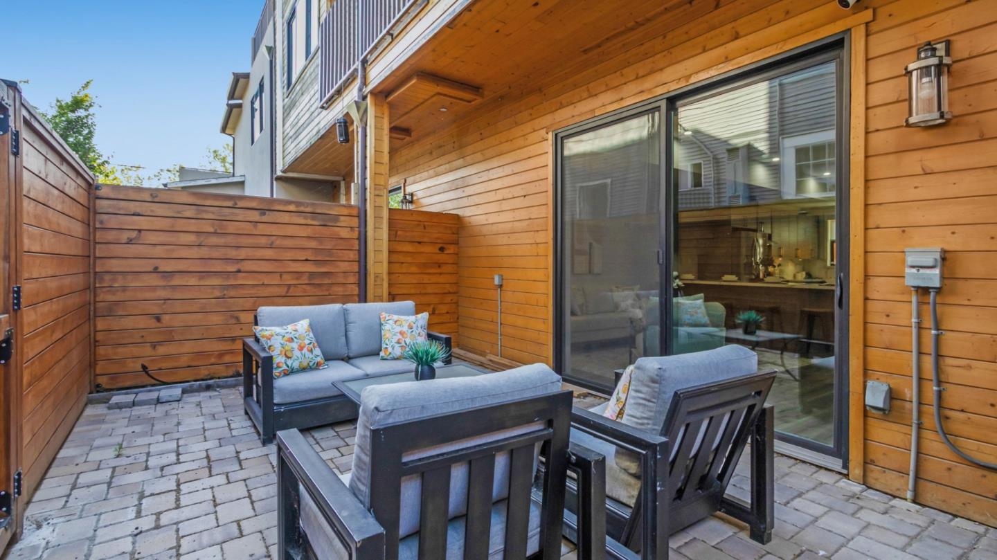 Detail Gallery Image 40 of 50 For 737 S 2nd St #2,  San Jose,  CA 95112 - 3 Beds | 3 Baths