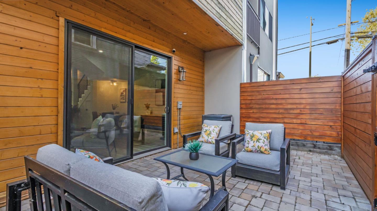 Detail Gallery Image 41 of 50 For 737 S 2nd St #2,  San Jose,  CA 95112 - 3 Beds | 3 Baths