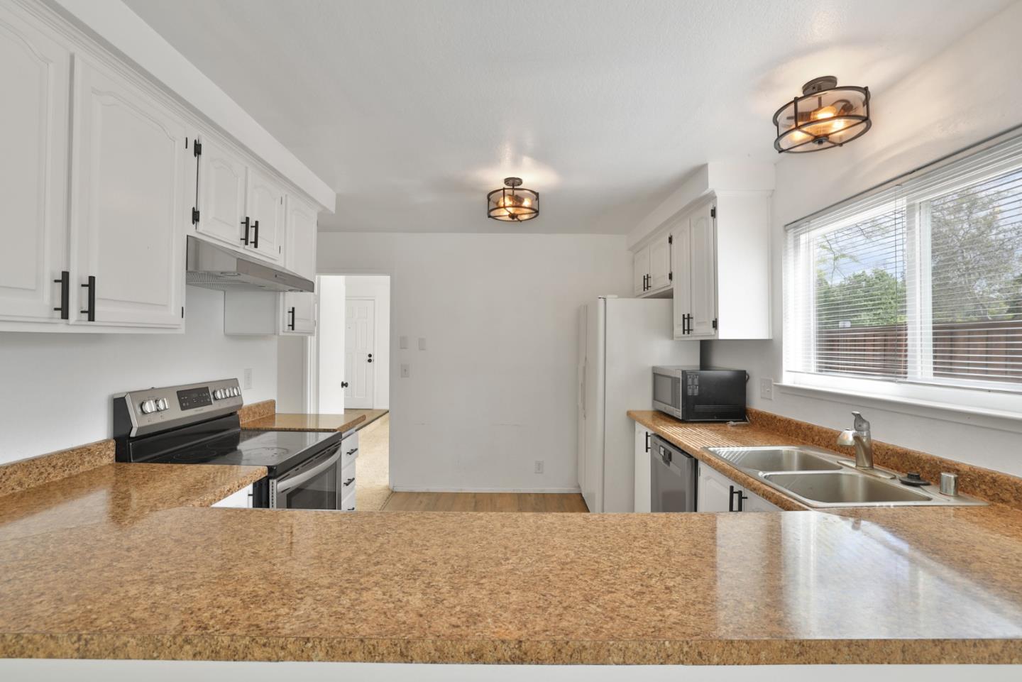 Detail Gallery Image 10 of 26 For 165 Cheltenham Way, San Jose,  CA 95139 - 4 Beds | 2 Baths