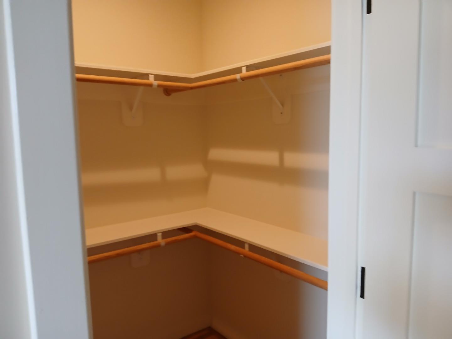 Detail Gallery Image 8 of 11 For 415 Spruce St, Half Moon Bay,  CA 94019 - 2 Beds | 2 Baths